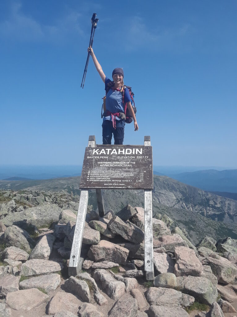 Rencontre avec une femme qui voyage en solo dans l'article À la rencontre de femmes voyageuses : Inspirations et aventures au féminin du blog de voyage Encore partie
