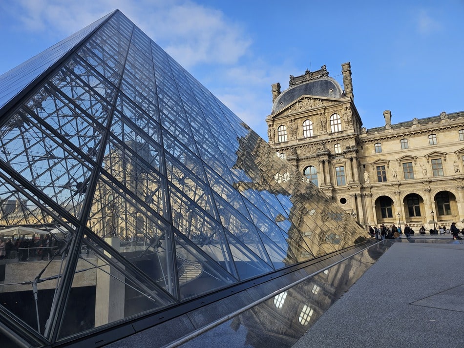 Pyramide de verre du Musée du Louvre