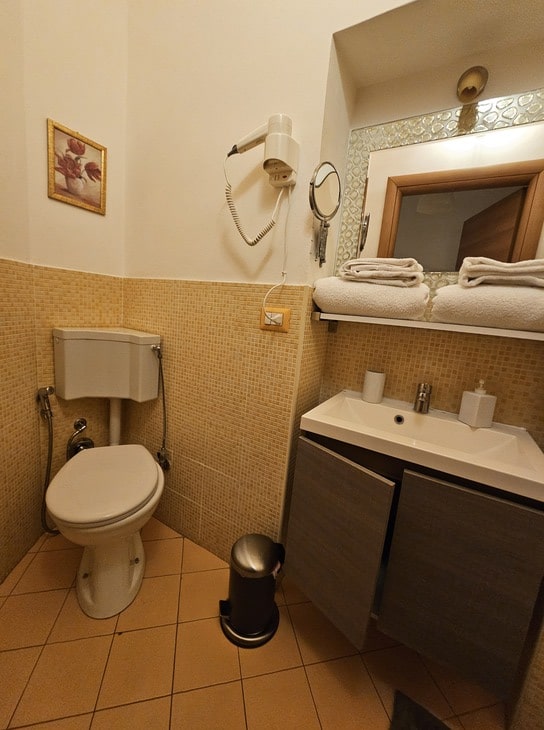 Salle de bain de l'hébergement Catania Inn
