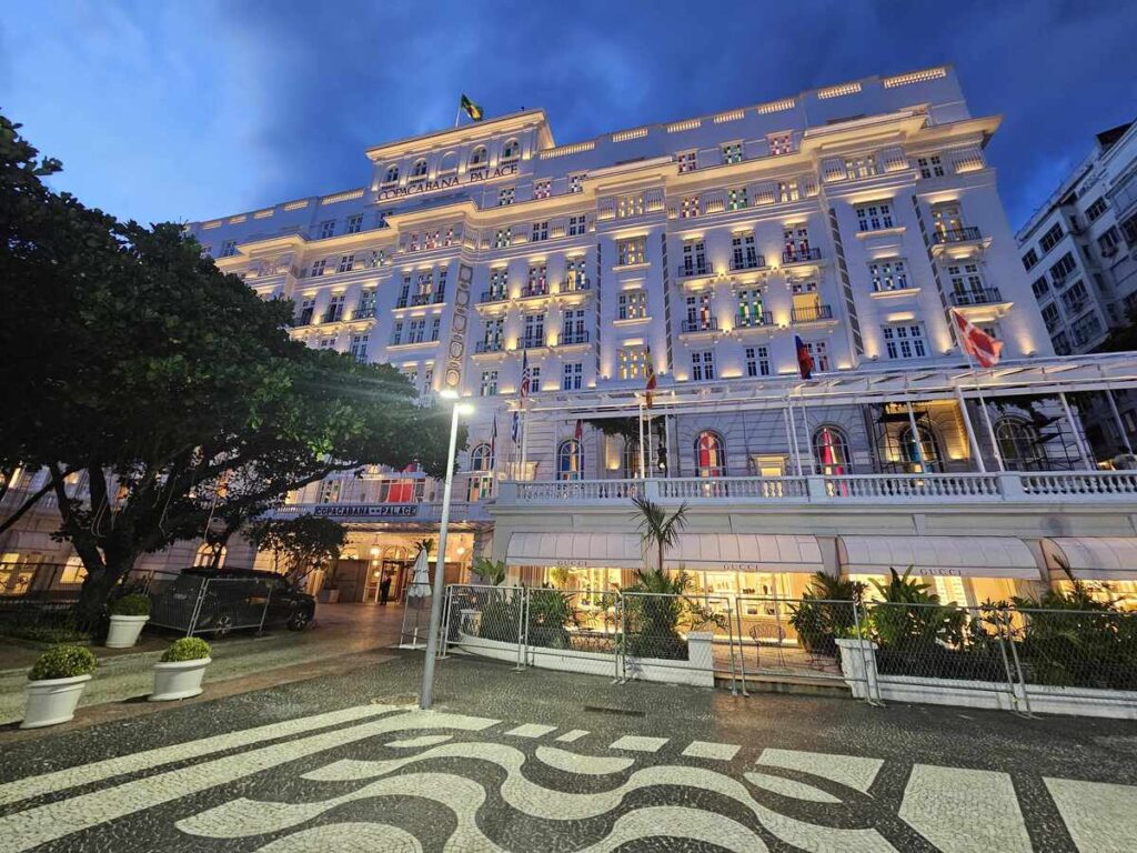 Hôtel de luxe illuminé