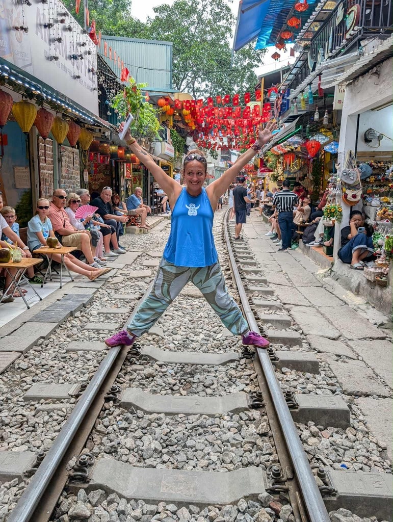 J'attends que le train de Hanoi passe