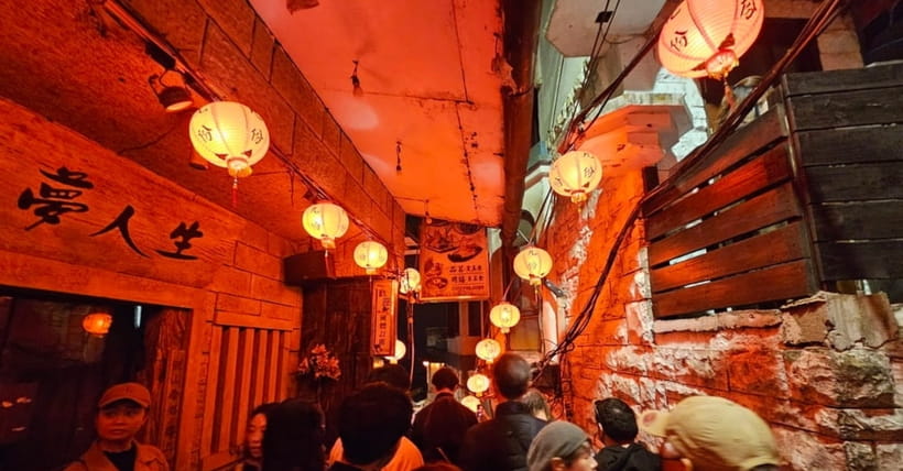 Visite en soirée de Jiufen avec ses lanternes pendant mon voyage à Taiwan #jiufen #taiwan